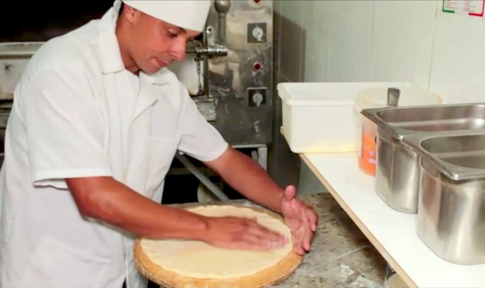 noticia Jovem Pizzaiolo ensina receita de sucesso