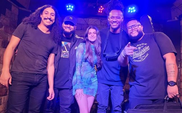 noticia Juliah celebra aniversário e conquista público em show memorável no Espaço Áudio Rebel