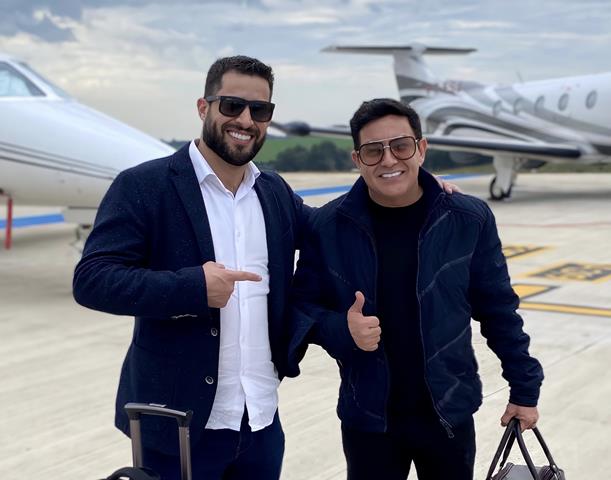 noticia Kleber Webster e Marcelo Salinet, empresário do ramo imobiliário, visitaram a cidade de Gramado e a empresa Sierra