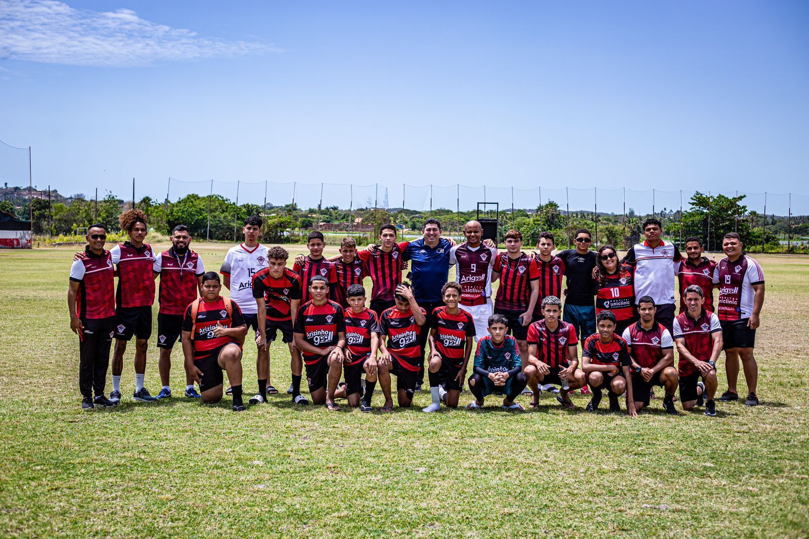 noticia Escolinha ArizinhoGooll recebe visita ilustre e promove aprendizado sobre as regras do futebol