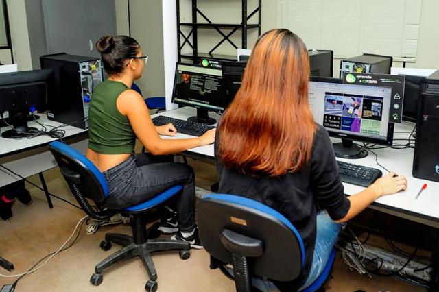 noticia Alunos do curso de publicidade da Escola Técnica Estadual Adolpho Bloch aprendem na prática o passo a passo do planejamento de campanhas