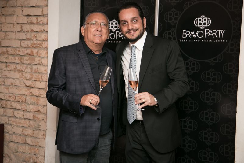 noticia Galvão Bueno participa de degustação de vinhos no restaurante Bravo Bistrô em SP