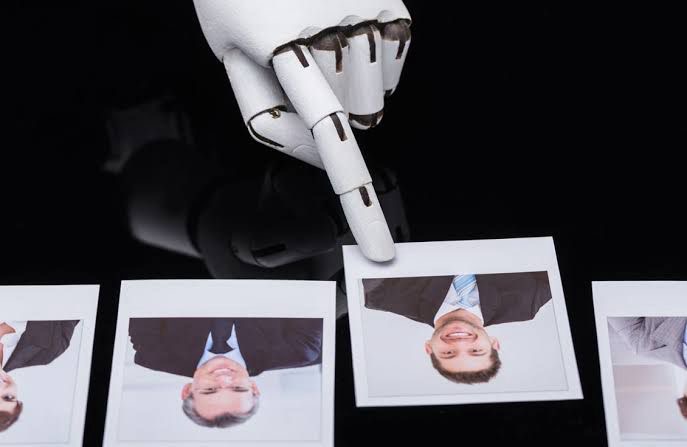 noticia Mais de 370 mil pessoas estão em busca de emprego no Ceará, o uso de inteligência artificial nos processos seletivos exigem mudança nos currículos